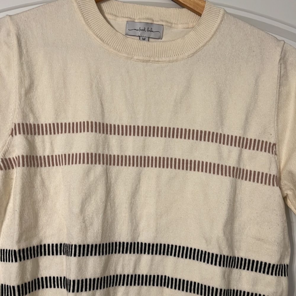 Short-Sleeve Sweater Top - Picture 6 of 6